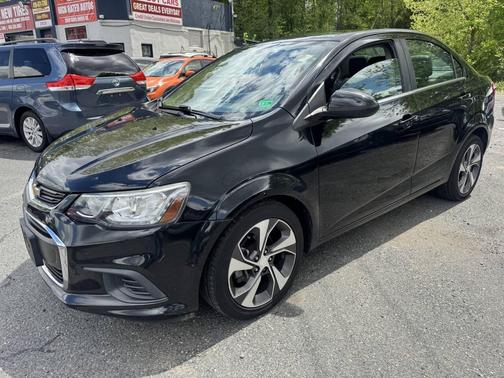 Mosaic Black Metallic 2018 Chevrolet Sonic Premier