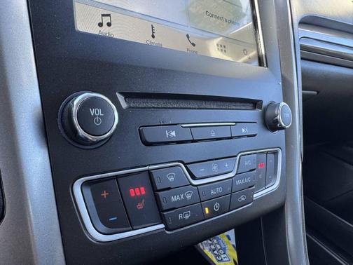 2018 Ford Fusion Energi SE Luxury