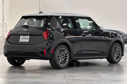 2025 MINI Hardtop Cooper
