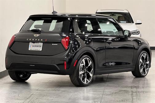 2025 MINI Hardtop Cooper S