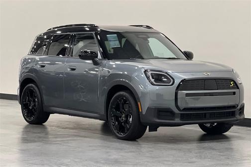 2025 MINI Countryman Base