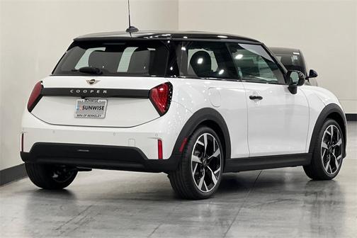 2025 MINI Hardtop Cooper