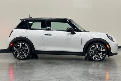 2025 MINI Hardtop Cooper
