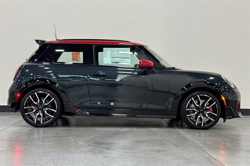 2025 MINI Hardtop JCW