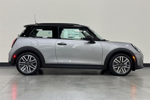 2025 MINI Hardtop Cooper