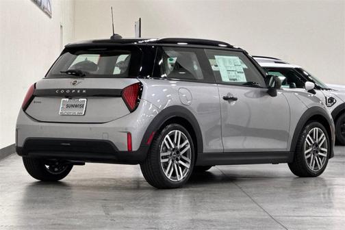 2025 MINI Hardtop Cooper
