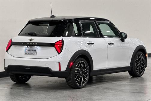 2025 MINI Hardtop C Signature Trim