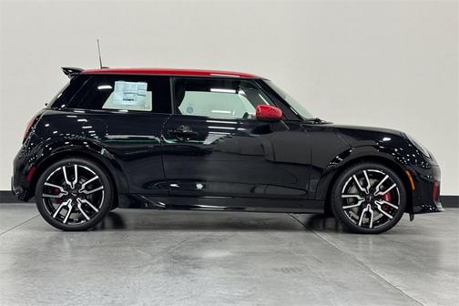 2025 MINI Hardtop JCW