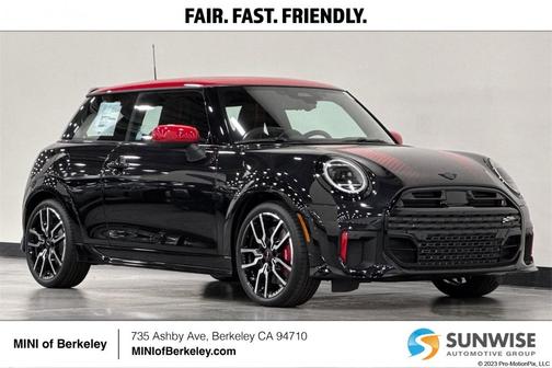 2025 MINI Hardtop JCW