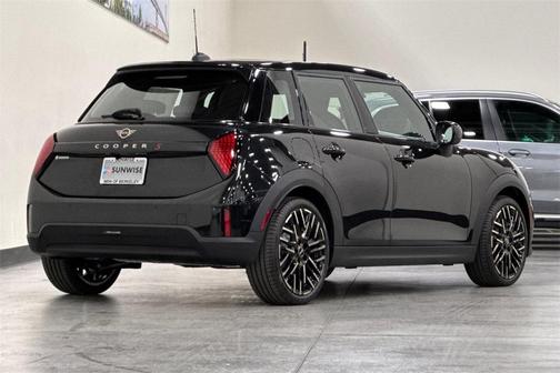 2025 MINI Hardtop Cooper S