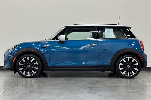 2024 MINI SE Hardtop Cooper