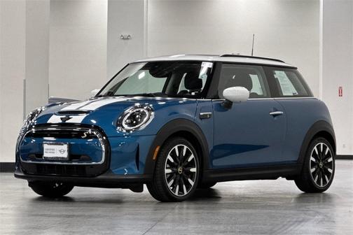 2024 MINI SE Hardtop Cooper