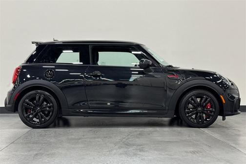 2023 MINI Hardtop Cooper