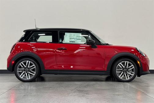 2025 MINI Hardtop Cooper