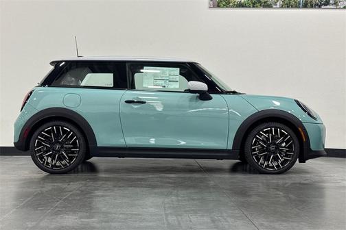 2025 MINI Hardtop Cooper
