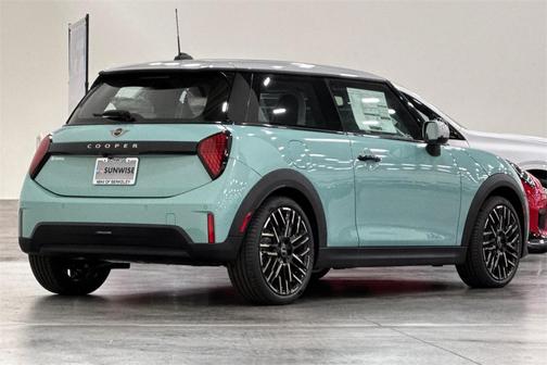 2025 MINI Hardtop Cooper