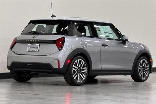 2025 MINI Hardtop Cooper