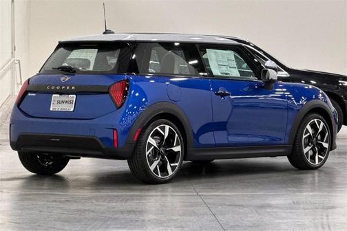 2025 MINI Hardtop Cooper