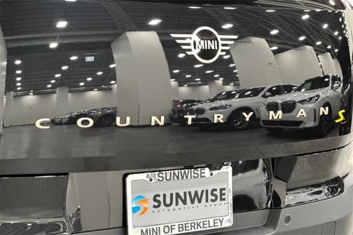 2025 MINI Countryman Base