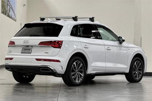 2024 Audi Q5 45 S line quattro Premium