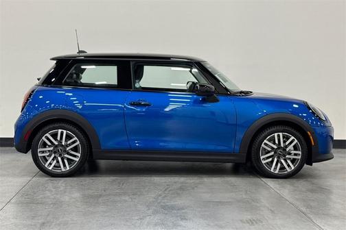 2025 MINI Hardtop Cooper