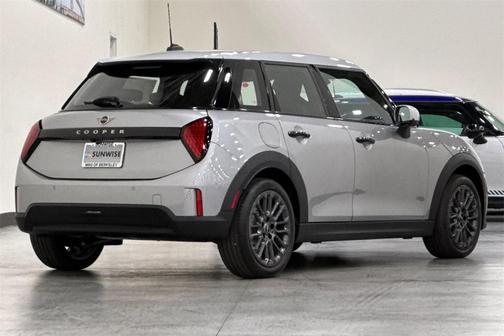 2025 MINI Hardtop C Signature Trim
