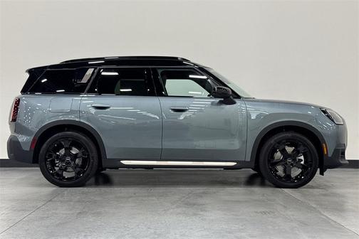 2025 MINI Countryman Base