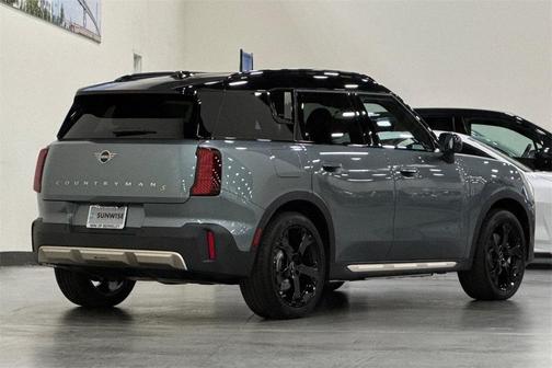 2025 MINI Countryman Base