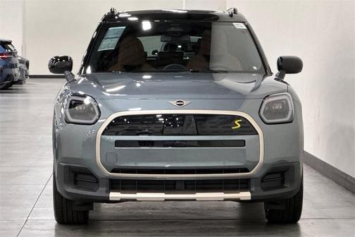 2025 MINI Countryman Base