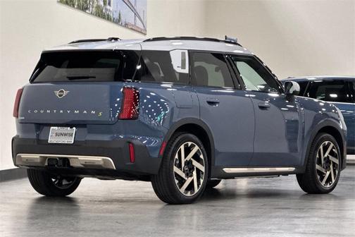 2025 MINI Countryman Base