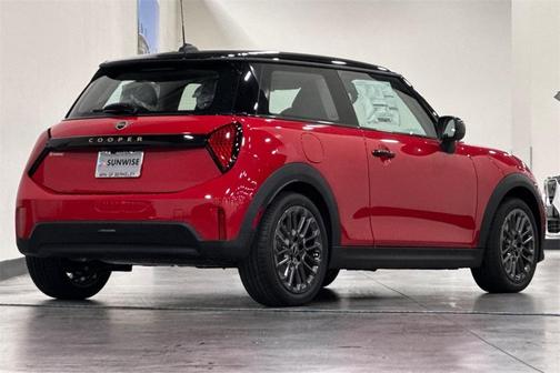 2025 MINI Hardtop Cooper
