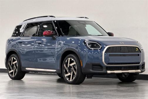 2025 MINI Countryman Base