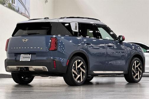 2025 MINI Countryman Base