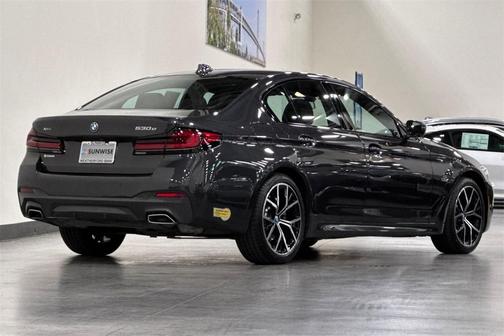 2022 BMW 530e 530e xDrive
