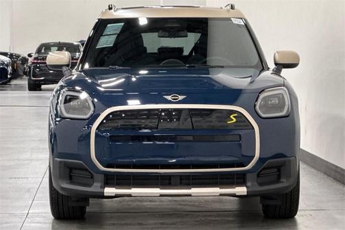 2025 MINI Countryman Base