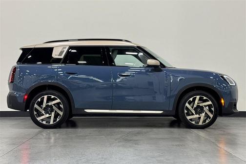 2025 MINI Countryman S