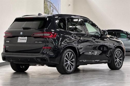 2022 BMW X5 PHEV xDrive45e