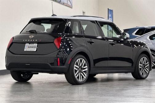 2025 MINI Hardtop Cooper S