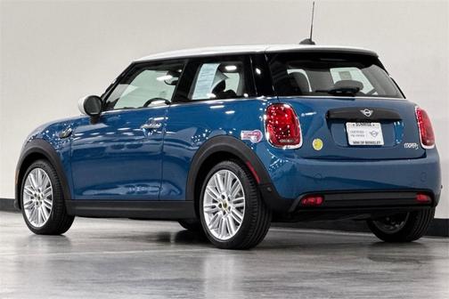 2024 MINI SE Hardtop Cooper