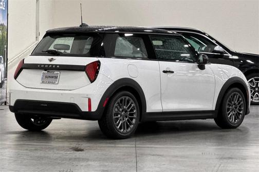 2025 MINI Hardtop Cooper