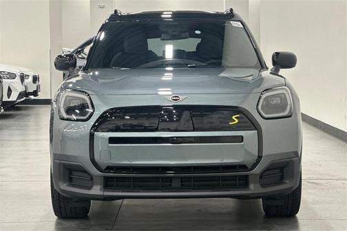 2025 MINI Countryman Base