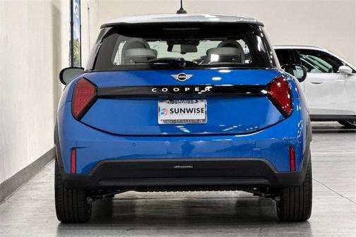 2025 MINI Hardtop Cooper
