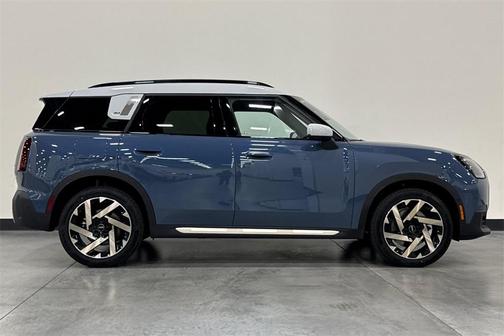 2025 MINI Countryman S