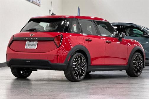 2025 MINI Hardtop C Signature Trim