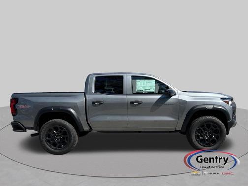Sterling Gray Metallic 2026 Chevrolet Colorado Trail Boss