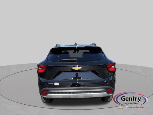 Black Metallic 2026 Chevrolet Trax LT