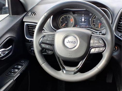 2023 Jeep Cherokee Altitude