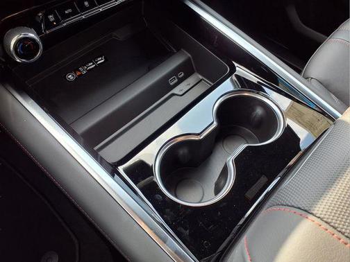 2026 Chevrolet Tahoe 4WD RST