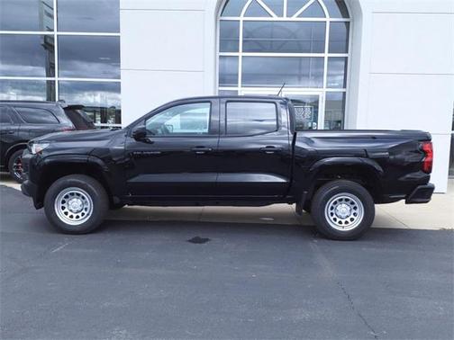 2024 Chevrolet Colorado WT