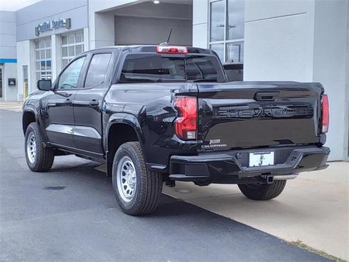 2024 Chevrolet Colorado WT